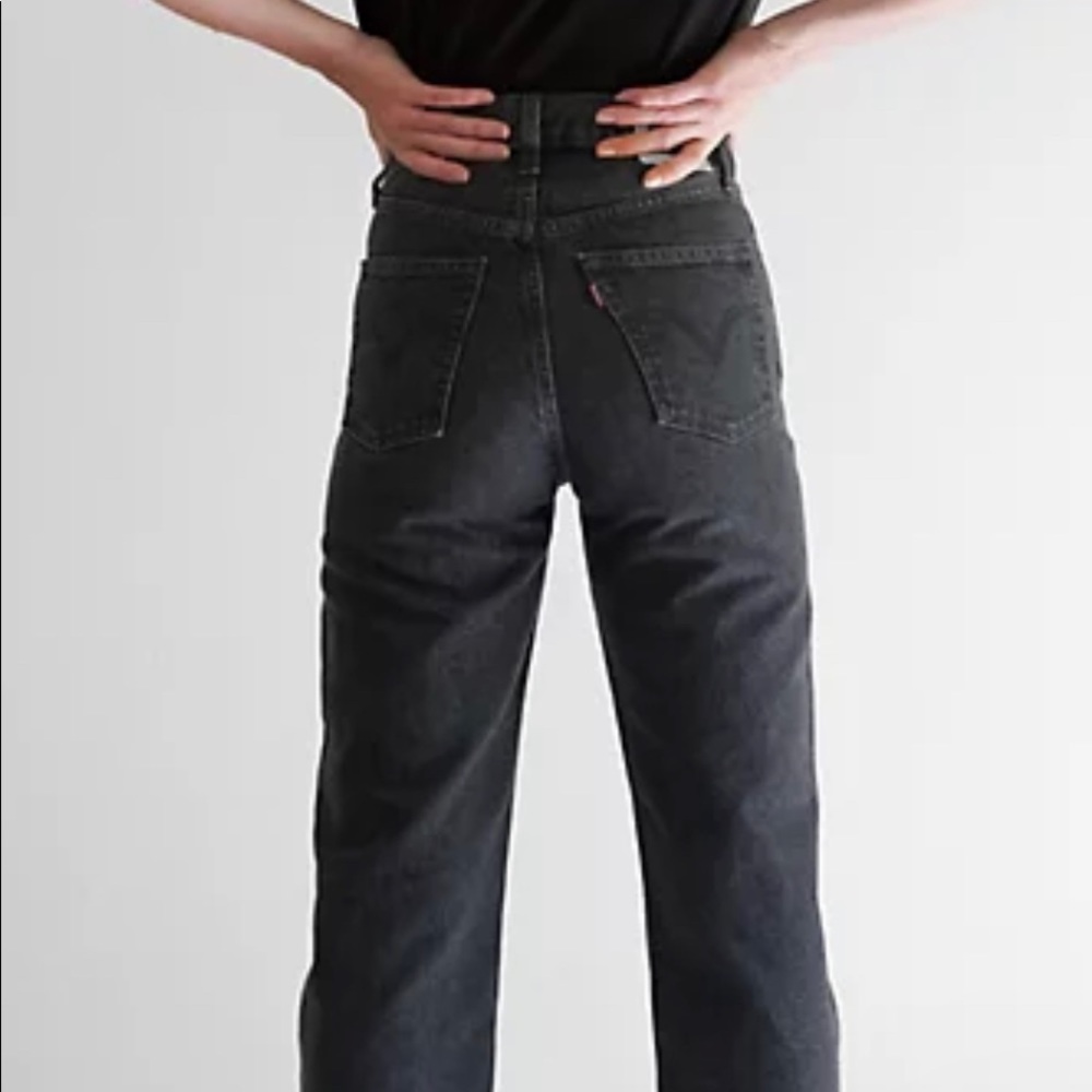 Straight leg Levi ribcage jeans